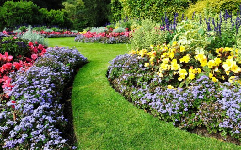 5 Reasons Professional Landscaping Services Are Worth It